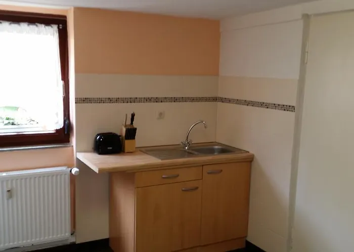 Gemuetliches Mit Kueche & Bad Separater Eingang 斯维斯塔尔