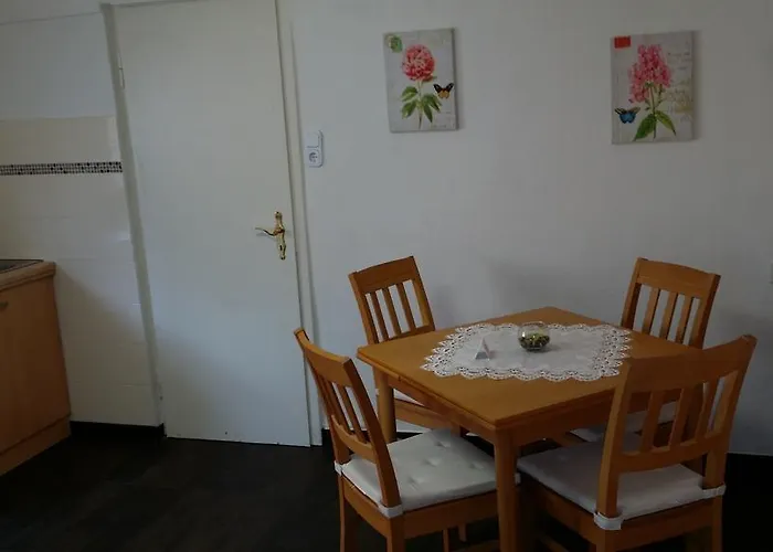 公寓 Gemuetliches Mit Kueche & Bad Separater Eingang